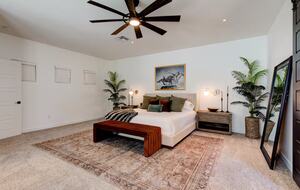 An Elevated Urban Escape in the Heart of Phoenix - Phoenix, Arizona