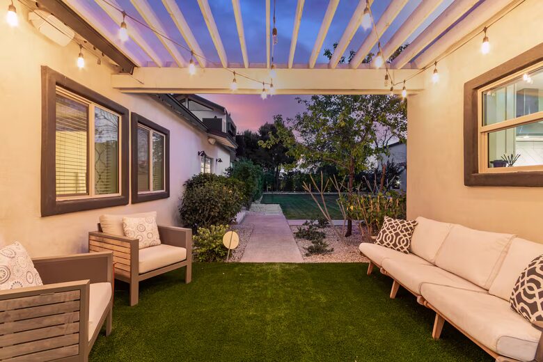 An Elevated Urban Escape in the Heart of Phoenix - Phoenix, Arizona