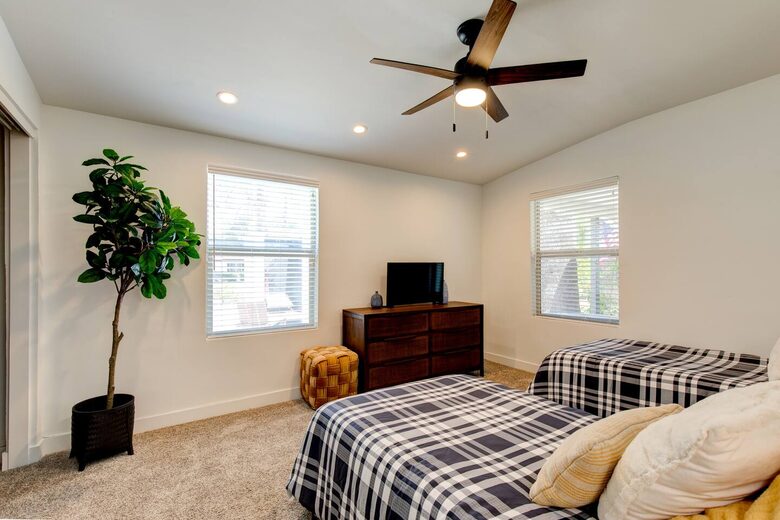 An Elevated Urban Escape in the Heart of Phoenix - Phoenix, Arizona