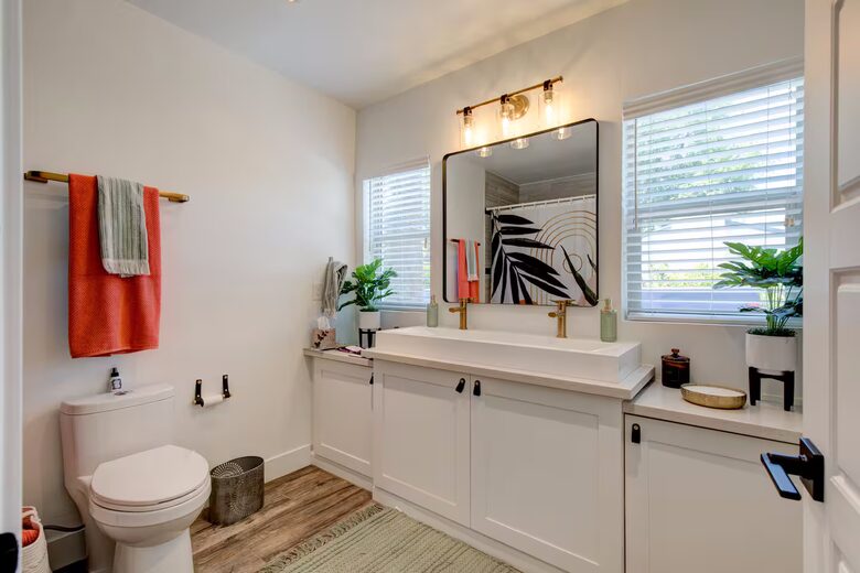 An Elevated Urban Escape in the Heart of Phoenix - Phoenix, Arizona