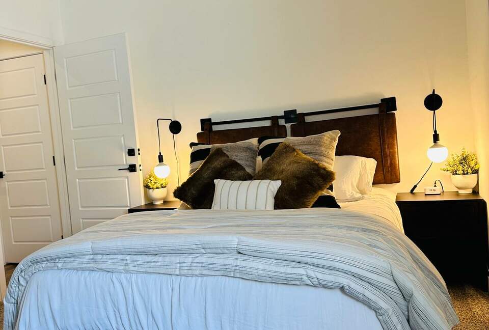 An Elevated Urban Escape in the Heart of Phoenix - Phoenix, Arizona