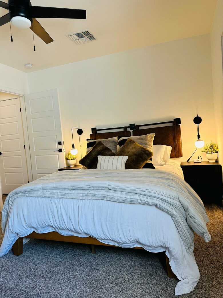 An Elevated Urban Escape in the Heart of Phoenix - Phoenix, Arizona