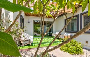 An Elevated Urban Escape in the Heart of Phoenix - Phoenix, Arizona