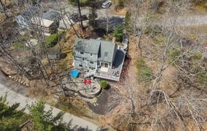 Walkable Charm Near Ogunquit Beach - Ogunquit, Maine