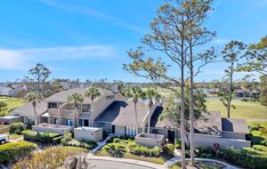 A Golf-Side Retreat in Sawgrass Country Club - Ponte Vedra Beach, Florida