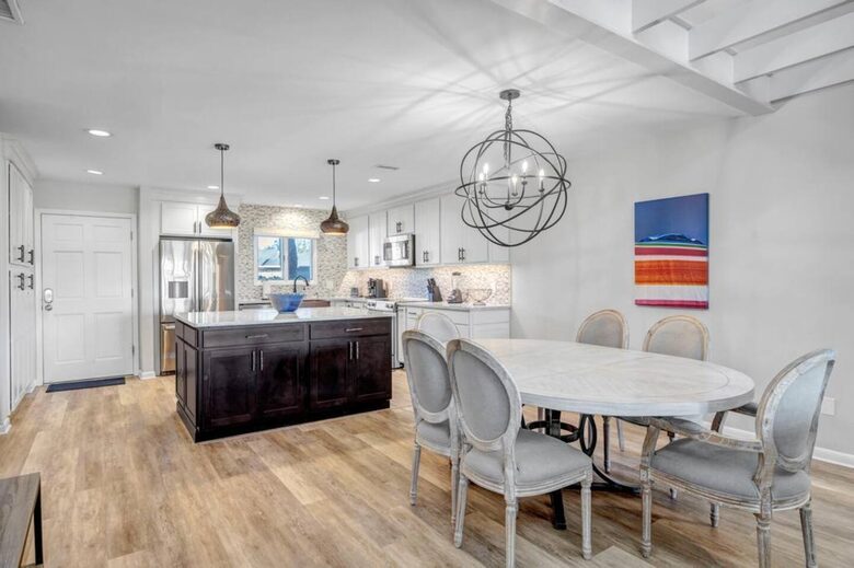 A Golf-Side Retreat in Sawgrass Country Club - Ponte Vedra Beach, Florida