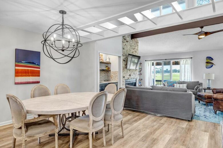 A Golf-Side Retreat in Sawgrass Country Club - Ponte Vedra Beach, Florida