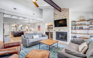 A Golf-Side Retreat in Sawgrass Country Club - Ponte Vedra Beach, Florida