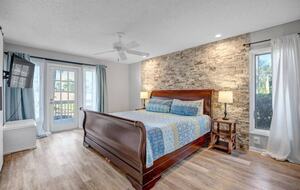 A Golf-Side Retreat in Sawgrass Country Club - Ponte Vedra Beach, Florida