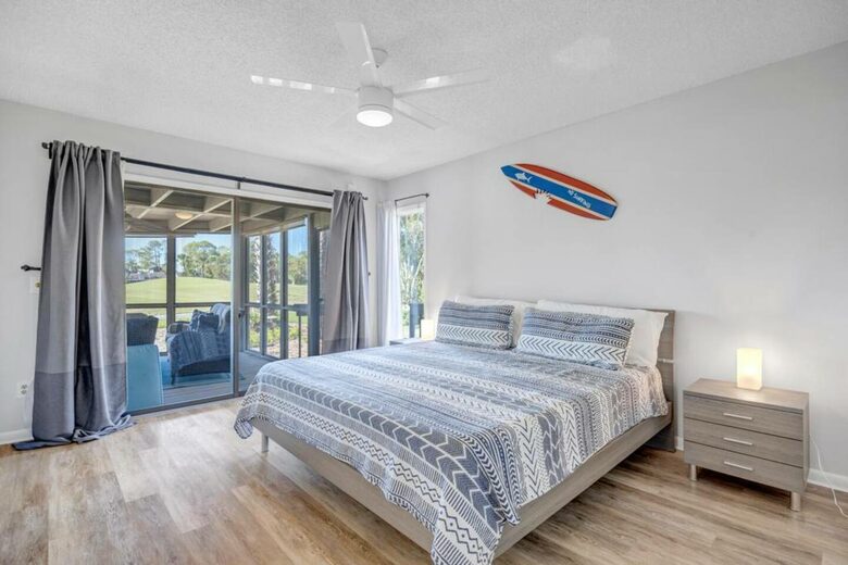 A Golf-Side Retreat in Sawgrass Country Club - Ponte Vedra Beach, Florida