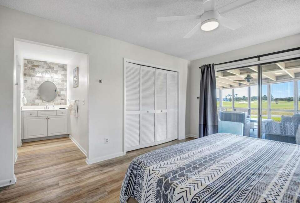 A Golf-Side Retreat in Sawgrass Country Club - Ponte Vedra Beach, Florida