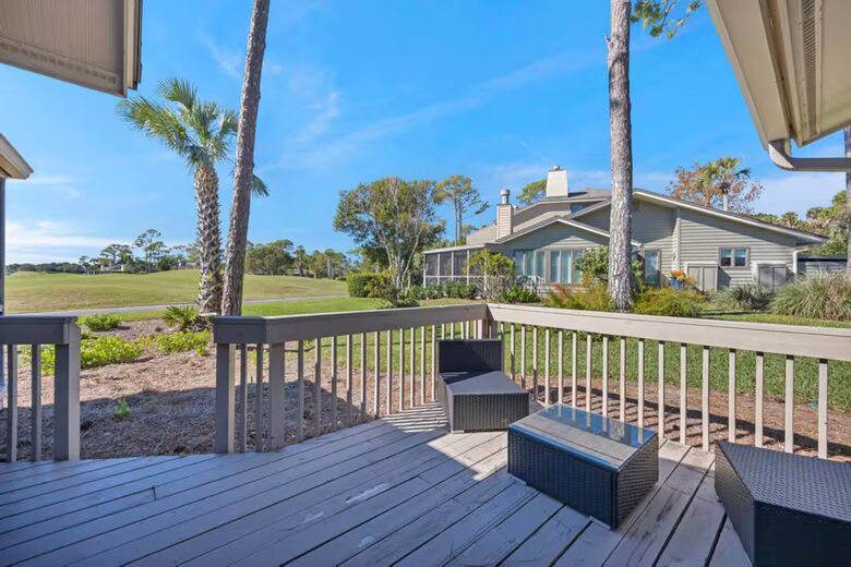 A Golf-Side Retreat in Sawgrass Country Club - Ponte Vedra Beach, Florida