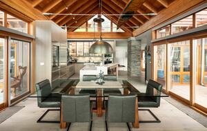 West Coast Modern Sanctuary Above Okanagan Lake - Vernon, Canada