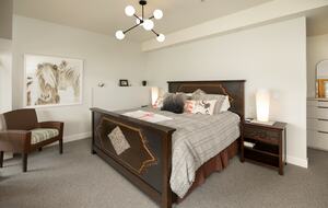 West Coast Modern Sanctuary Above Okanagan Lake - Vernon, Canada