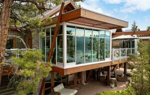 West Coast Modern Sanctuary Above Okanagan Lake - Vernon, Canada