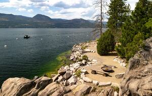 West Coast Modern Sanctuary Above Okanagan Lake - Vernon, Canada
