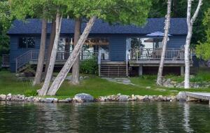 Calm Water Retreat on Lake Rosseau - Muskoka, Canada