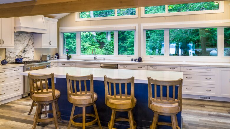 Calm Water Retreat on Lake Rosseau - Muskoka, Canada