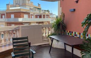 An Elegant Barcelona Residence with Private Terrace - Barcelona, Spain