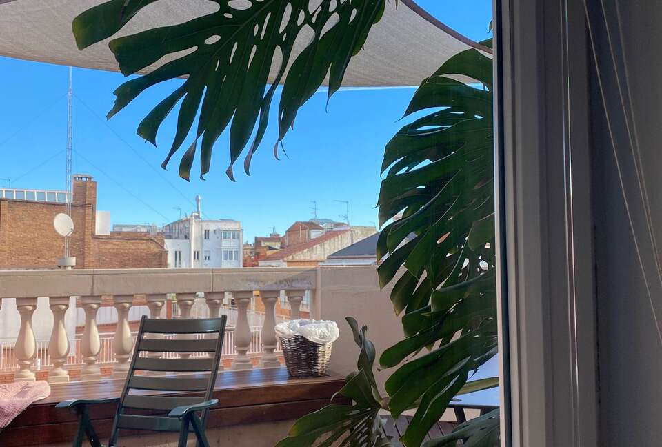 An Elegant Barcelona Residence with Private Terrace - Barcelona, Spain