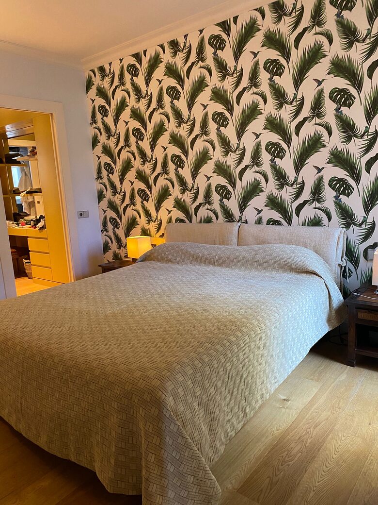 An Elegant Barcelona Residence with Private Terrace - Barcelona, Spain