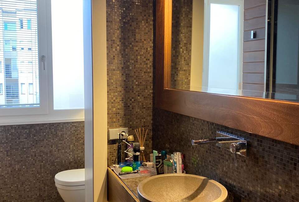 An Elegant Barcelona Residence with Private Terrace - Barcelona, Spain