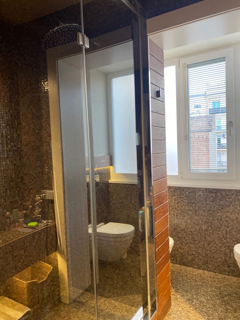 An Elegant Barcelona Residence with Private Terrace - Barcelona, Spain