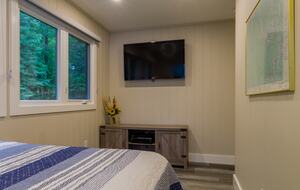 Calm Water Retreat on Lake Rosseau - Muskoka, Canada