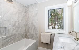 Calm Water Retreat on Lake Rosseau - Muskoka, Canada