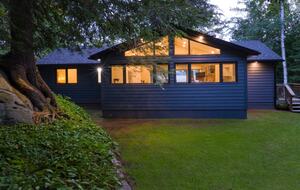 Calm Water Retreat on Lake Rosseau - Muskoka, Canada