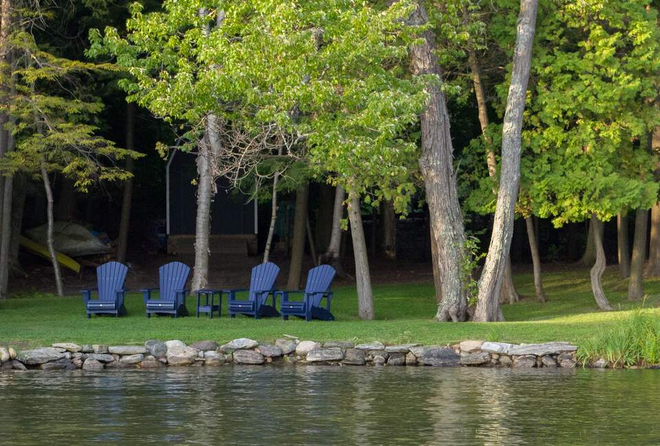 Calm Water Retreat on Lake Rosseau - Muskoka, Canada