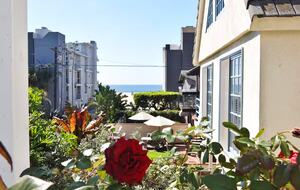 Steps-to-Beach Marina del Rey Home with Ocean-View Rooftop Living - Marina del Rey, California