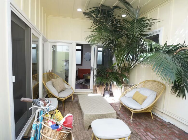 Steps-to-Beach Marina del Rey Home with Ocean-View Rooftop Living - Marina del Rey, California