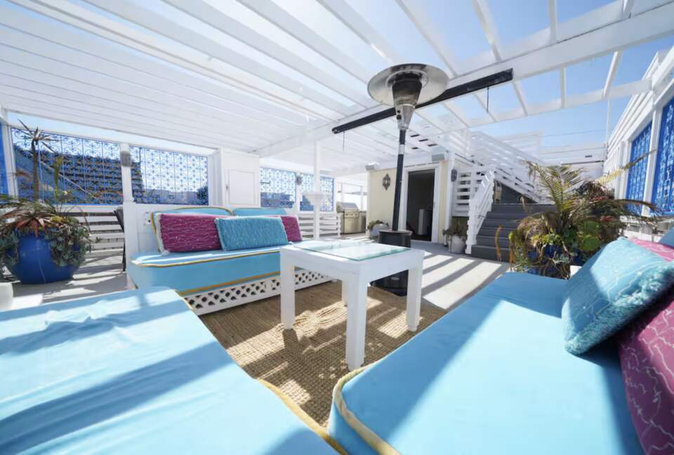 Steps-to-Beach Marina del Rey Home with Ocean-View Rooftop Living - Marina del Rey, California