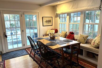 Wellesley Cottage Retreat Near Boston - Wellesley, Massachusetts