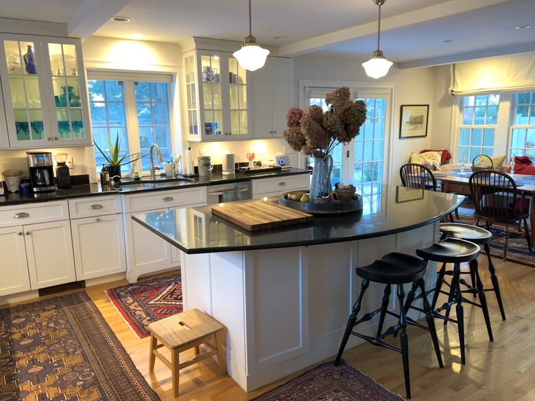 Wellesley Cottage Retreat Near Boston - Wellesley, Massachusetts