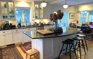 Wellesley Cottage Retreat Near Boston - Wellesley, Massachusetts
