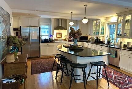 Wellesley Cottage Retreat Near Boston - Wellesley, Massachusetts