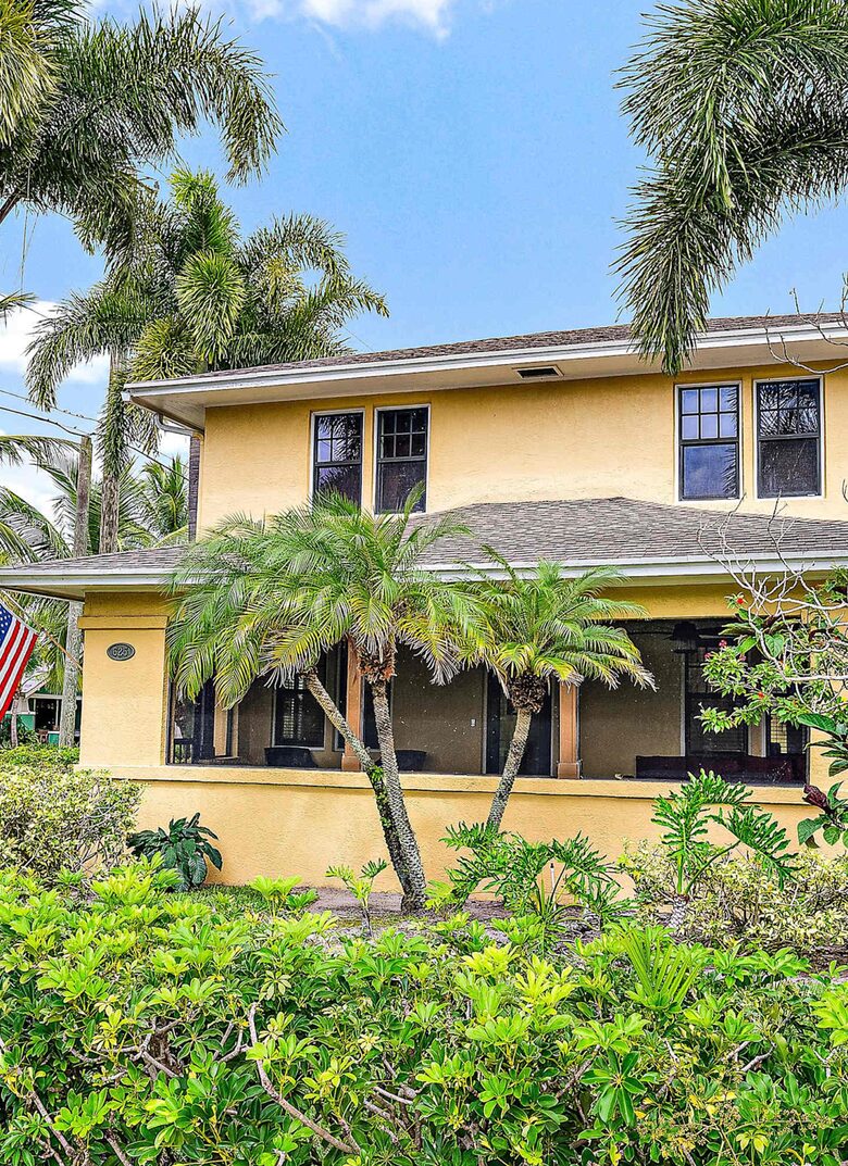 A Palm-Framed West Palm Beach Hideaway with Private Pool - West Palm Beach, Florida
