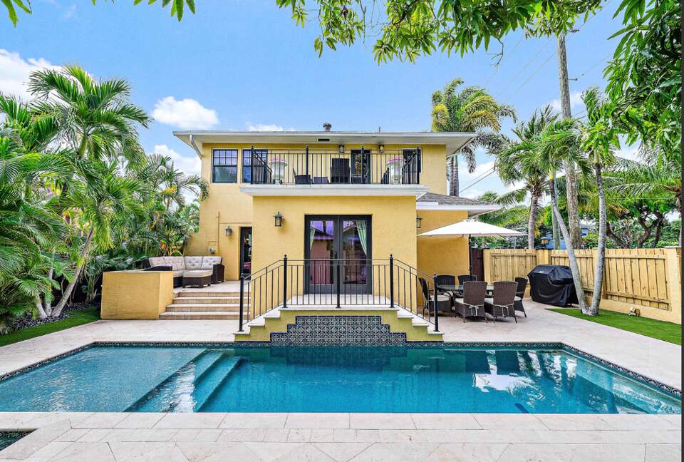 A Palm-Framed West Palm Beach Hideaway with Private Pool - West Palm Beach, Florida