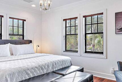 A Palm-Framed West Palm Beach Hideaway with Private Pool - West Palm Beach, Florida