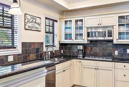 A Palm-Framed West Palm Beach Hideaway with Private Pool - West Palm Beach, Florida