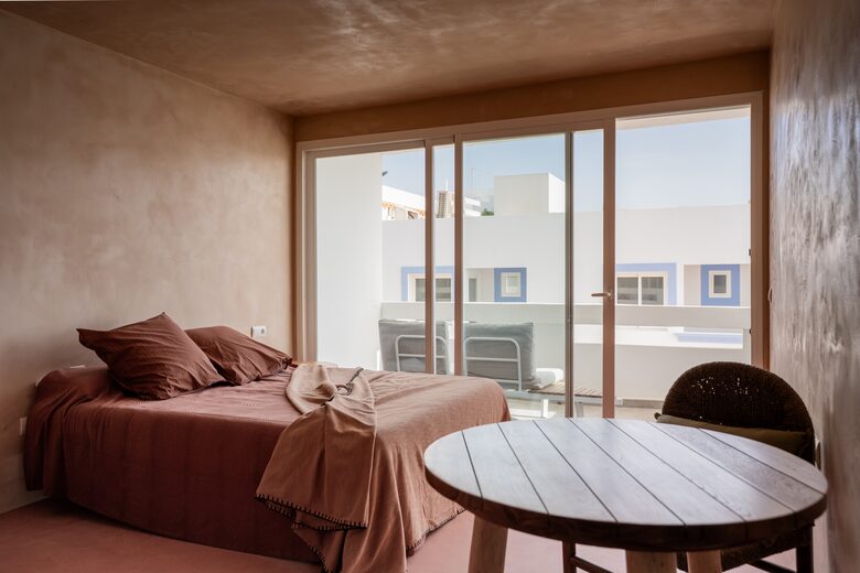 Luna Studios by the Lagoon - Puerto de la Savina, Formentera, Spain