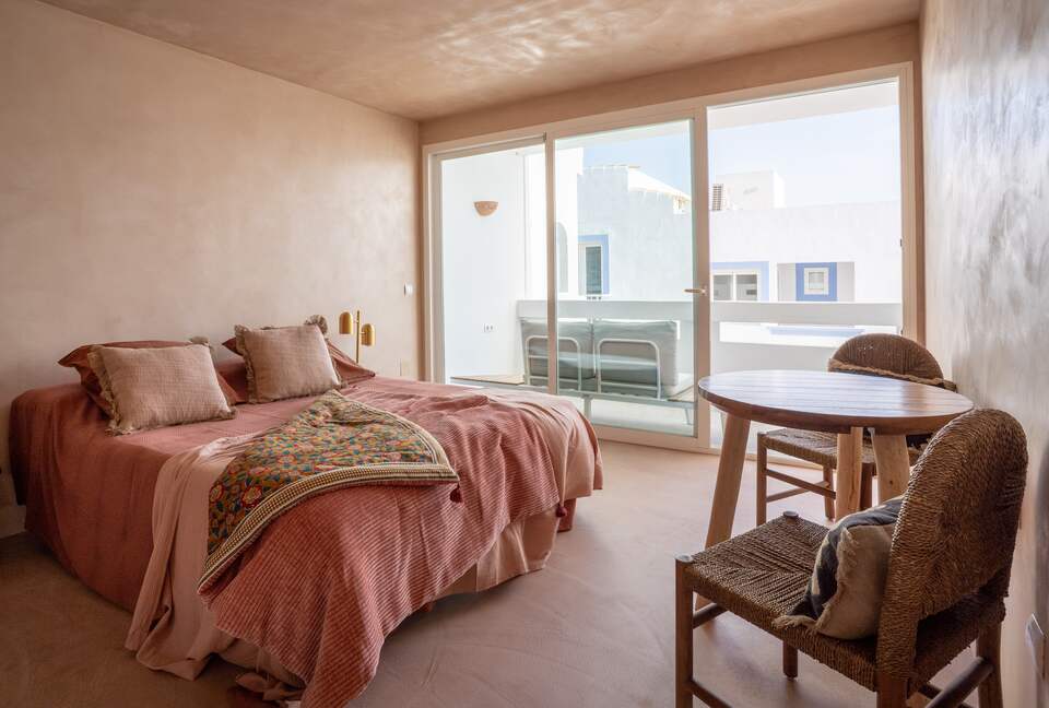 Luna Studios by the Lagoon - Puerto de la Savina, Formentera, Spain