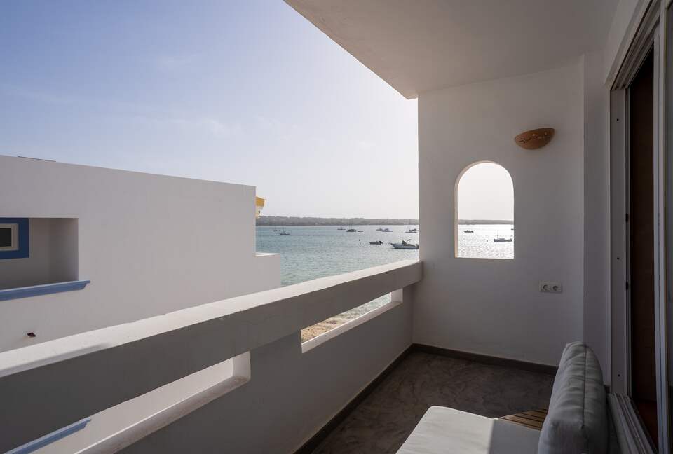 Luna Studios by the Lagoon - Puerto de la Savina, Formentera, Spain