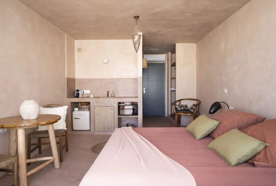 Luna Studios by the Lagoon - Puerto de la Savina, Formentera, Spain