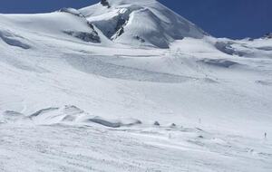Serene Alpine Residence with Spa - Saas-Fee, Switzerland