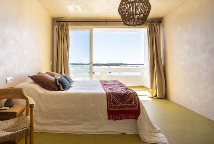 Luna Studios by the Lagoon | Sea Front - Puerto de la Savina, Formentera, Spain