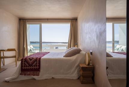 Luna Studios by the Lagoon | Sea Front - Puerto de la Savina, Formentera, Spain