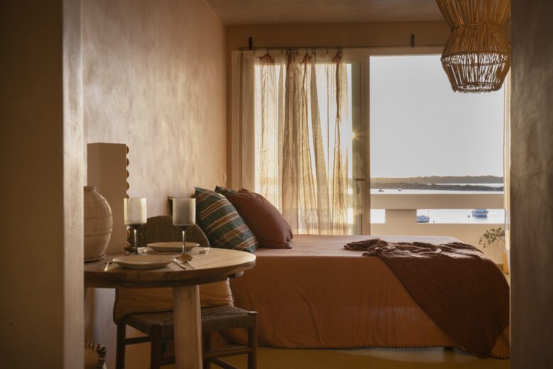 Luna Studios by the Lagoon | Sea Front - Puerto de la Savina, Formentera, Spain